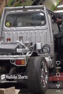V8-2